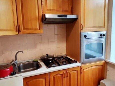4-room apartment for rent, 100 m², Nəriman Nərimanov: 700 ₼/mo 3