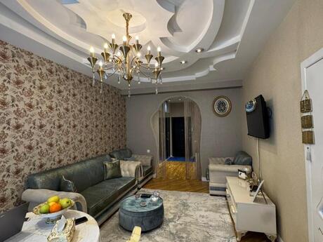 4-комн. новостройка - м. Кара Караев - 125 м²