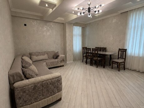 3-комн. новостройка - м. Халглар Достлугу - 135 м²