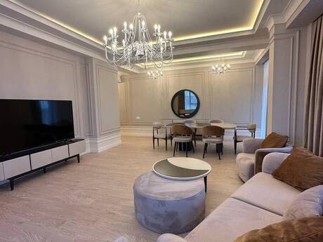Kirayə 4 otaqlı mənzil, 225 m², Ağ şəhər: 6 000 ₼/ay 2