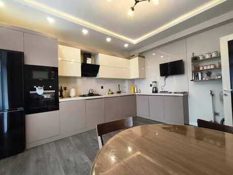 3 otaqlı mənzil, 122 m², Əhmədli: 380 000 ₼ 2