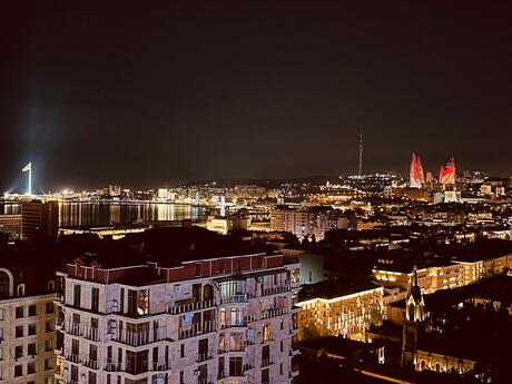 6 otaqlı mənzil, 250 m², 28 May: 950 000 ₼ 3