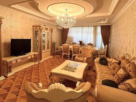 Elan №6378962 - Bakı, Nəsimi r., 4 otaqlı, 192 m², 6/16 mərtəbə