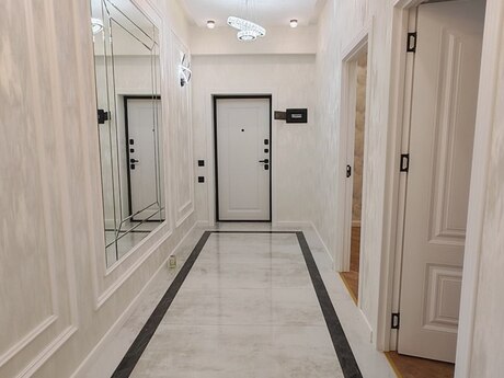 3 otaq · 99 m² · 8/12 mərtəbə, İnşaatçılar