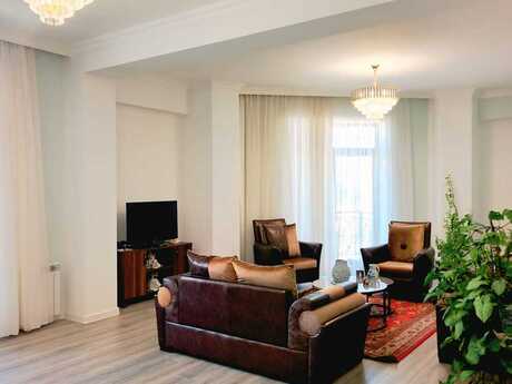 Объявление №6379152 - Баку, пос. Аг шехер, 3-комн., 150 м², 3/7 этаж
