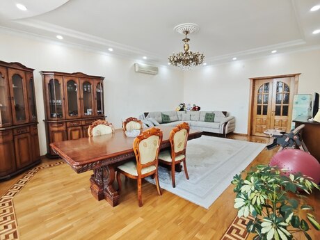 Elan №6379154 - Bakı, 8-ci mikrorayon q., 3 otaqlı, 140 m², 15/17 mərtəbə