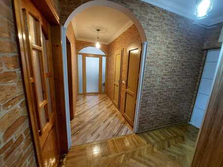 4 otaqlı mənzil, 100 m², Bakıxanov: 205 000 ₼ 3