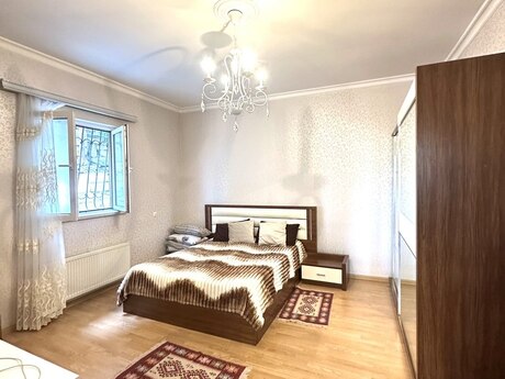 4 otaqlı həyət evi, 80 m², Səbail: 138 900 ₼ 4