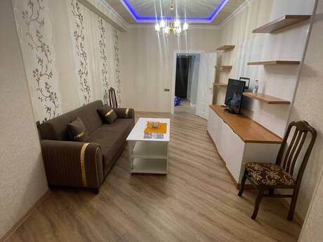 Elan №6379181 - Bakı, Qara Qarayev m., 2 otaqlı, 80 m², 10/18 mərtəbə