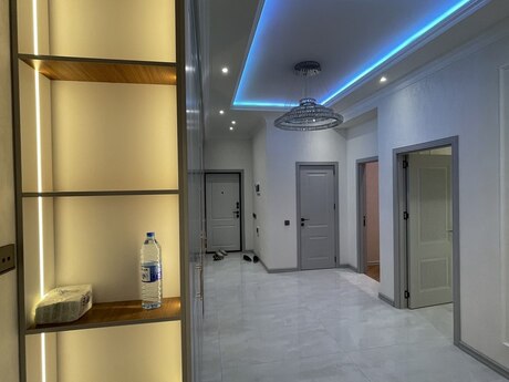 3 otaqlı mənzil, 141 m², 28 May: 485 000 ₼ 3