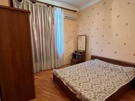 3 otaqlı köhnə tikili - Sahil m. - 72 m²
