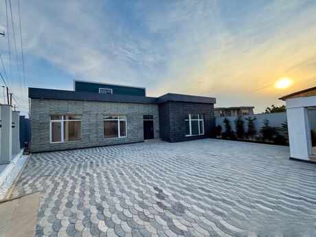 5 otaqlı həyət evi/bağ evi - Albalılıq q. - 178 m²