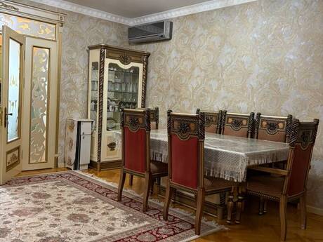 4 otaqlı köhnə tikili - Elmlər Akademiyası m. - 110 m²