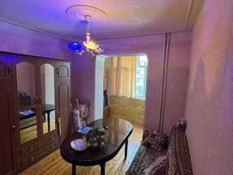5-комн. вторичка - м. Ази Асланов - 130 м²