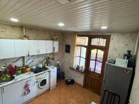 5-комн. вторичка - м. Ази Асланов - 130 м²