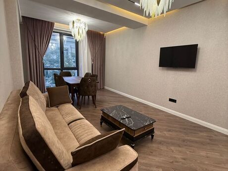 Elan №6379549 - Bakı, Nizami m., 2 otaqlı, 80 m², 3/9 mərtəbə