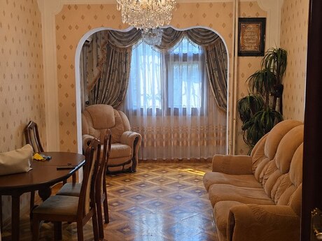 Elan №6379551 - Bakı, Memar Əcəmi m., 2 otaqlı, 55 m², 2/5 mərtəbə