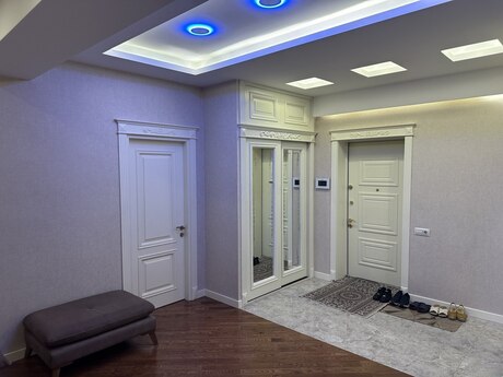 3 otaqlı yeni tikili - Elmlər Akademiyası m. - 140 m²