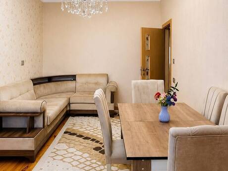 3 otaqlı köhnə tikili - Memar Əcəmi m. - 90 m²