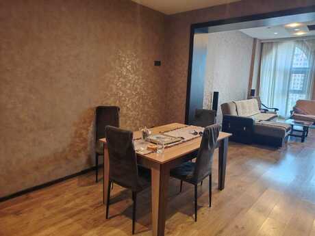 3-комн. новостройка - м. Низами - 100 м²