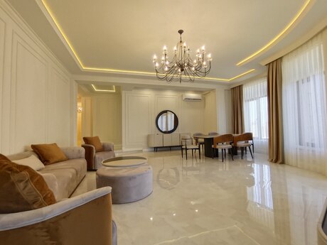 Kirayə 4 otaqlı mənzil, 215 m², 28 May: 5 500 ₼/ay 4