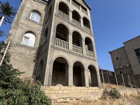 Объявление №6379734 - Баку, пос. Бадамдар, 7-комн., 500 м²