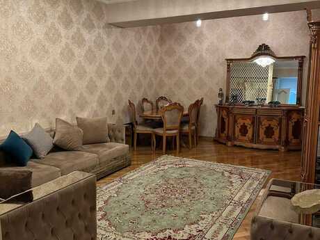 4 otaqlı mənzil, 150 m², Elmlər Akademiyası: 395 000 ₼ 2