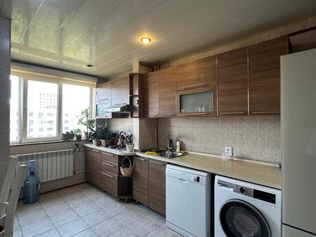 3 otaqlı köhnə tikili - Həzi Aslanov m. - 80 m²