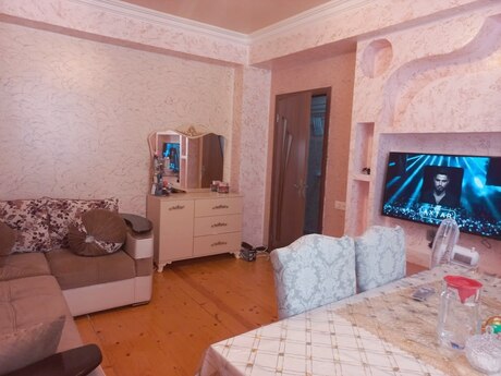 Объявление №6380553 - Баку, пос. Масазыр, 2-комн., 37 м², 2/6 этаж