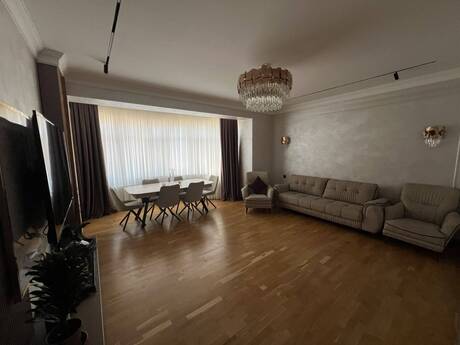 Elan №6380612 - Bakı, 8 Noyabr m., 3 otaqlı, 136 m², 14/18 mərtəbə