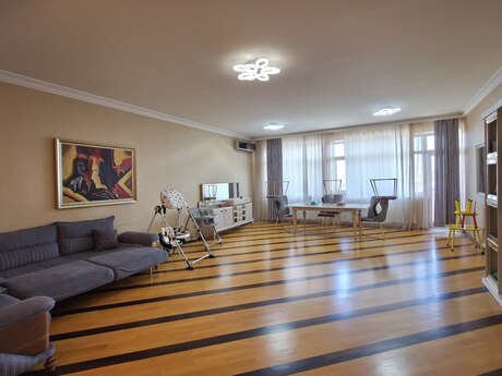 4 otaqlı mənzil, 187 m², Elmlər Akademiyası: 455 000 ₼ 3