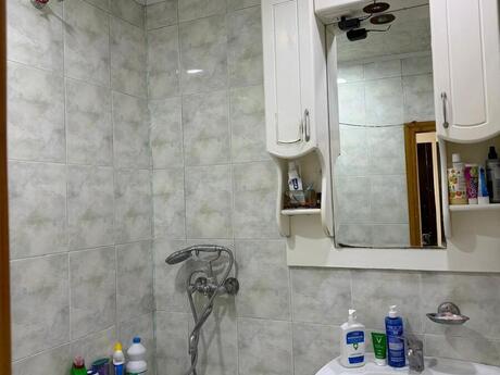 2-комн. вторичка - м. Ази Асланов - 65 м²