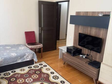 Elan №6381003 - Bakı, Yeni Günəşli q., 3 otaqlı, 105 m², 2/7 mərtəbə
