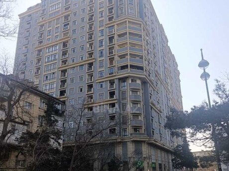 2 rooms · 93,3 m² · floor 4/18, 8-ci mikrorayon