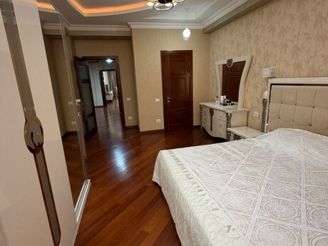 3-room apartment, 160 m², Azadlıq Prospekti: 500 000 ₼ 3