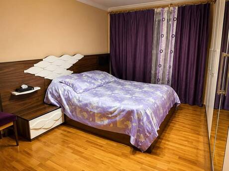 Elan №6381111 - Bakı, Nizami m., 3 otaqlı, 90 m², 4/5 mərtəbə