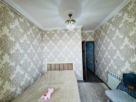 Yeni Günəşlidə 2 otaqlı köhnə tikili mənzil satılır, 45 m², 112 000 AZN, şəkil 4 / 7