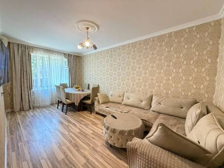 Elan №6381322 - Bakı, Bakıxanov q., 3 otaqlı, 60 m², 1/9 mərtəbə