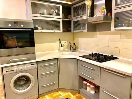 2 otaqlı köhnə tikili - Həzi Aslanov m. - 65 m²