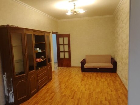 Elan №6381330 - Bakı, Köhnə Günəşli q., 3 otaqlı, 80 m², 5/10 mərtəbə