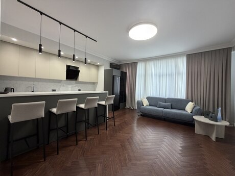 Elan №6381385 - Bakı, Şah İsmayıl Xətai m., 3 otaqlı, 90 m², 7/16 mərtəbə