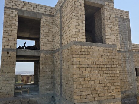 5 otaqlı həyət evi, 233 m², Novxanı: 400 000 ₼ 4