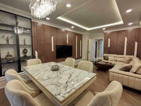 Elan №6381612 - Bakı, Şah İsmayıl Xətai m., 3 otaqlı, 145 m², 7/15 mərtəbə