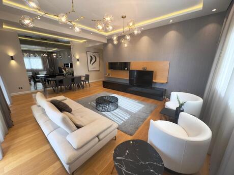 Elan №6381614 - Bakı, Ağ şəhər q., 3 otaqlı, 140 m², 5/8 mərtəbə