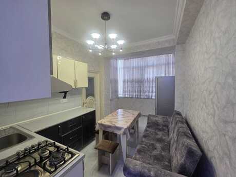 Elan №6381541 - Bakı, Yeni Günəşli q., 2 otaqlı, 80 m², 15/20 mərtəbə