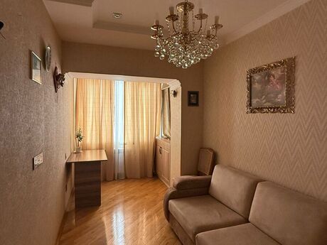 3 otaqlı köhnə tikili - 28 May m. - 80 m²