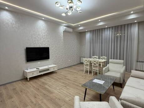 Аренда: 2-комнатная квартира, 91 м², 28 May: 1 300 ₼/мес 3