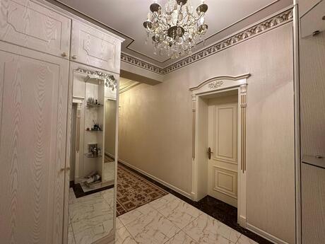 4-комнатная квартира, 144 м², İnşaatçılar: 420 000 ₼ 3