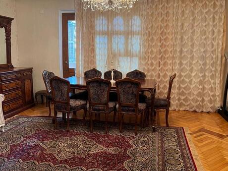 3-комн. вторичка - м. Элмляр Академиясы - 100 м²