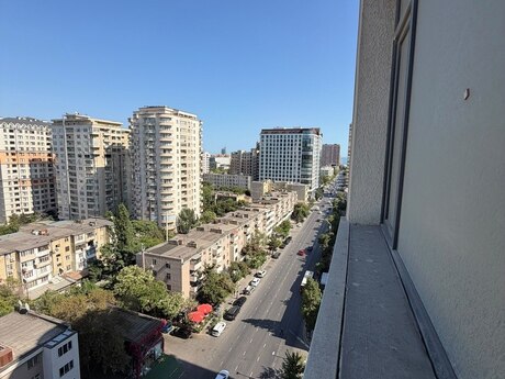 4-комнатная квартира, 241 м², Azadlıq Residence: 954 900 ₼ 4